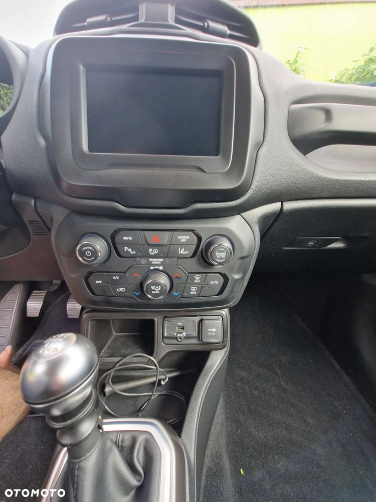Jeep Renegade 1.0 GSE T3 Turbo Limited FWD S&S - 11