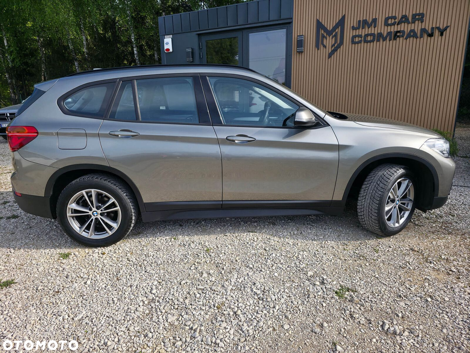 BMW X1 - 22
