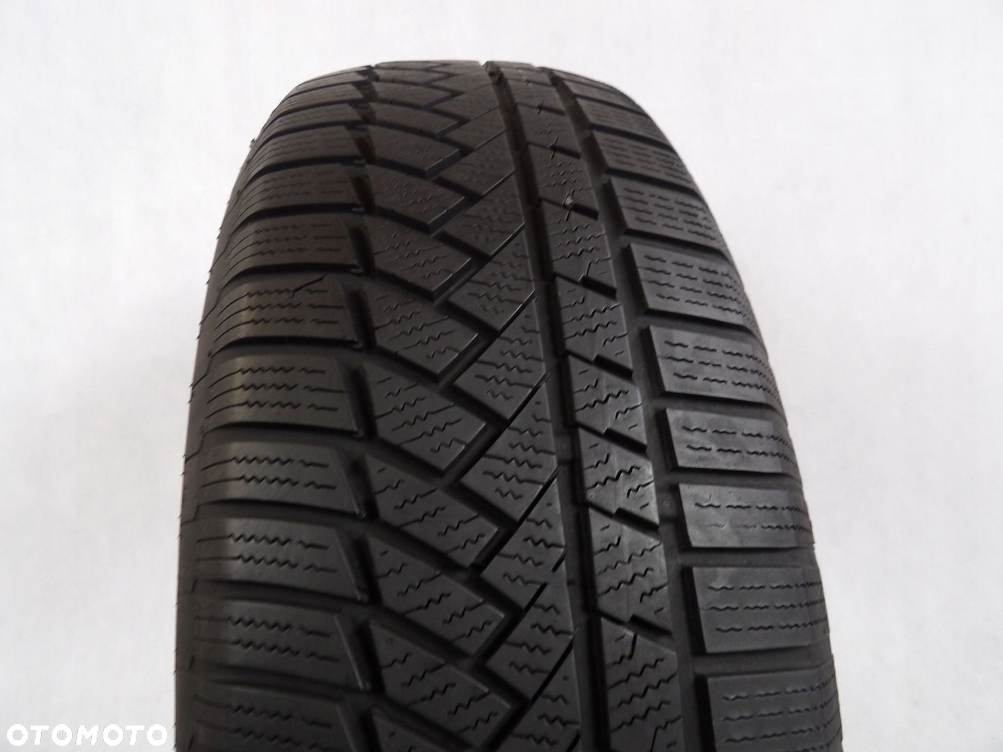 1x opona 235/65R17 CONTINENTAL WINTERCONTACT TS850P - 1