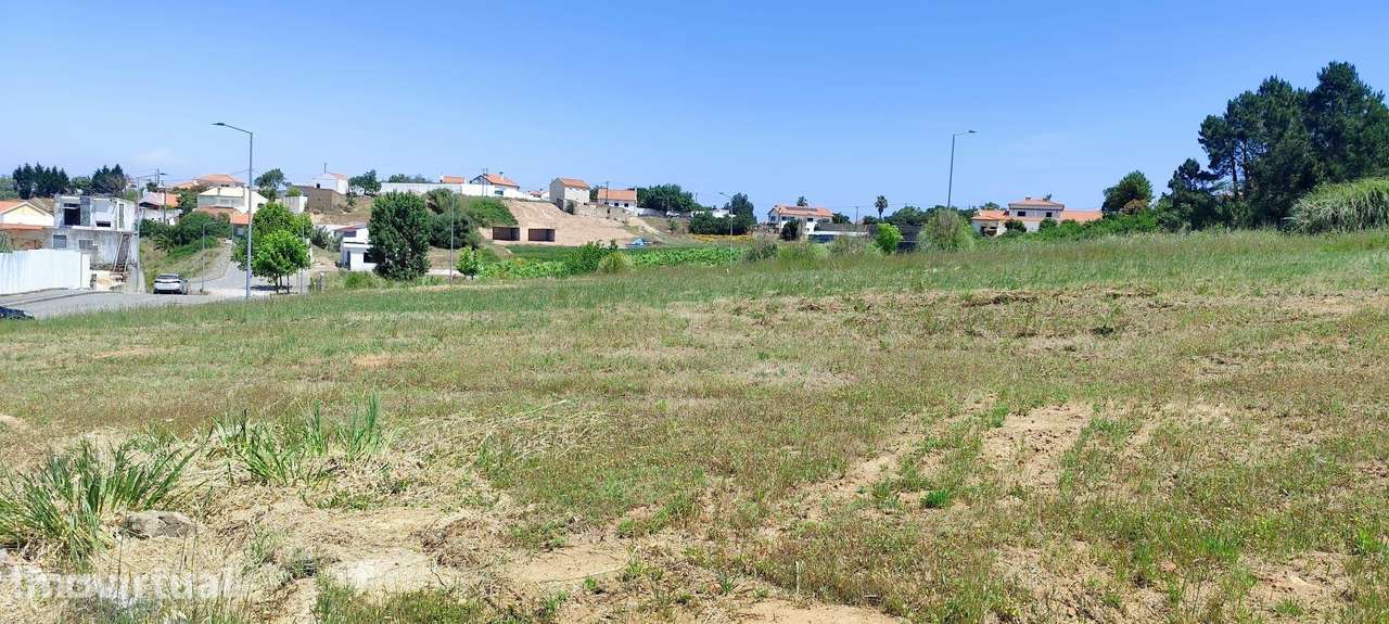 Lote Urbano para construção de moradia unifamiliar - Grande imagem: 4/12
