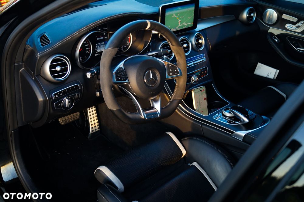 Mercedes-Benz Klasa C AMG 63 S - 4