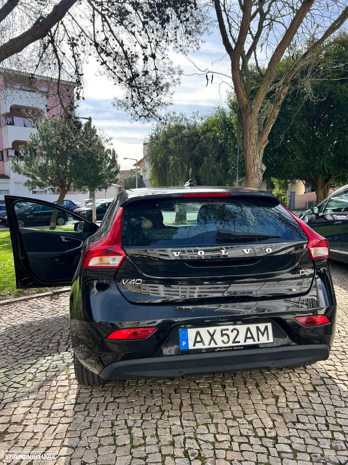 Volvo V40 2.0 D2 Momentum Geartronic - 2