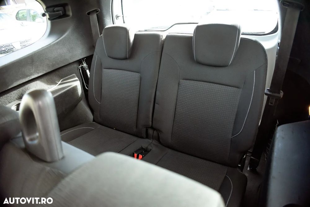 Dacia Lodgy 1.6 SCe Laureate - 13