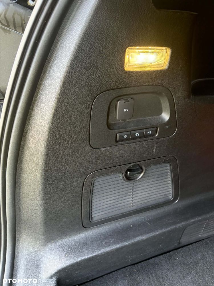 Ford S-Max - 19