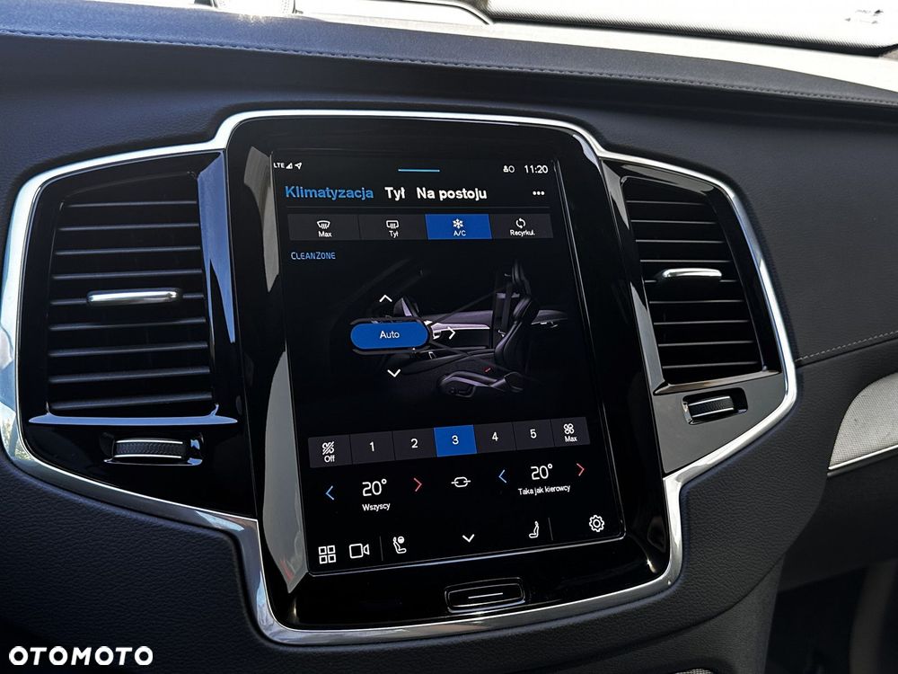 Volvo XC 90 - 32