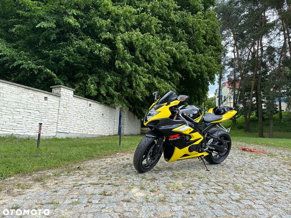 Suzuki GSX-R - 3