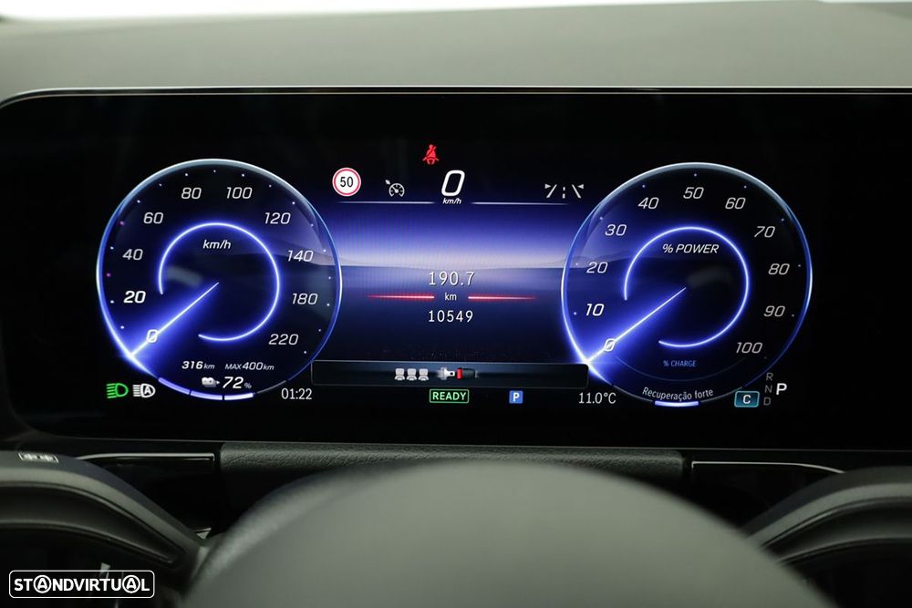 Mercedes-Benz EQA 250+ AMG Line - 16
