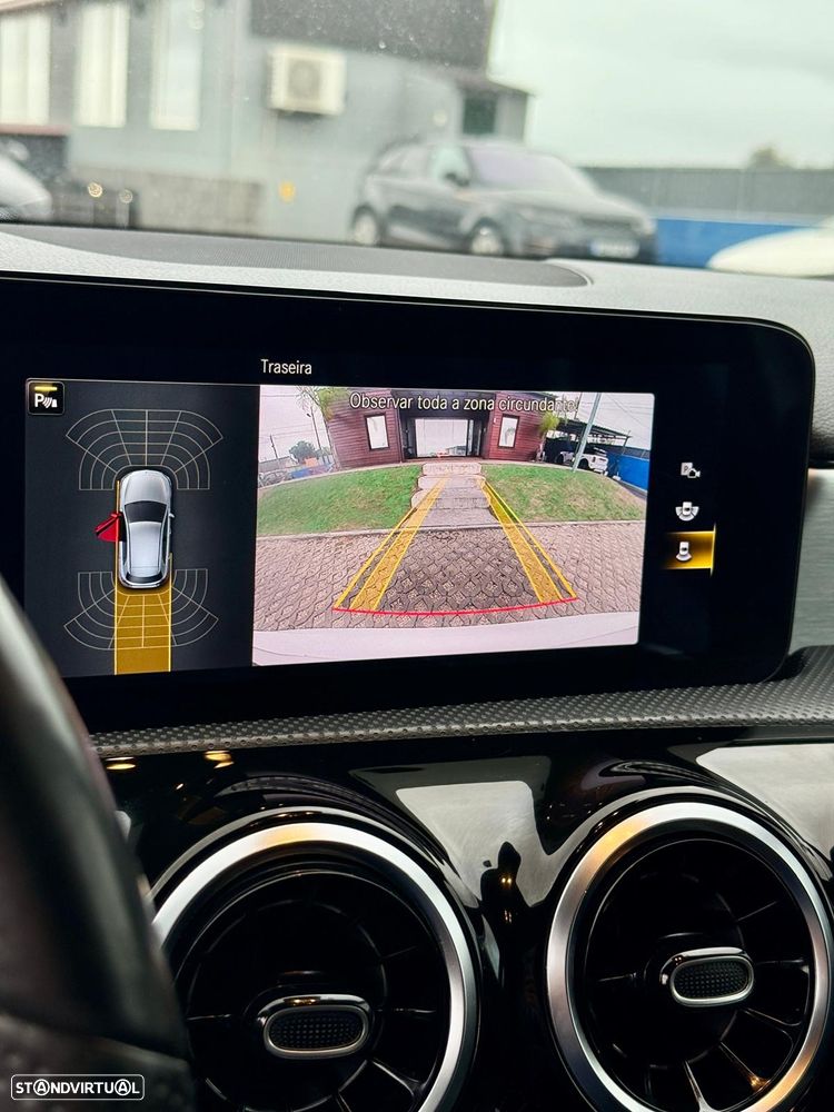 Mercedes-Benz A 250 e AMG Line - 14