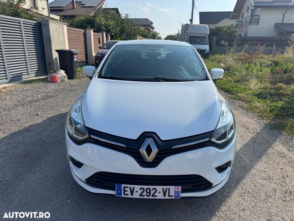 Renault Clio - 5