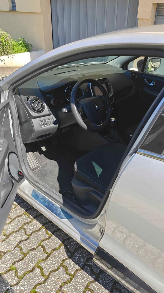 Renault Clio 0.9 TCe Limited - 22