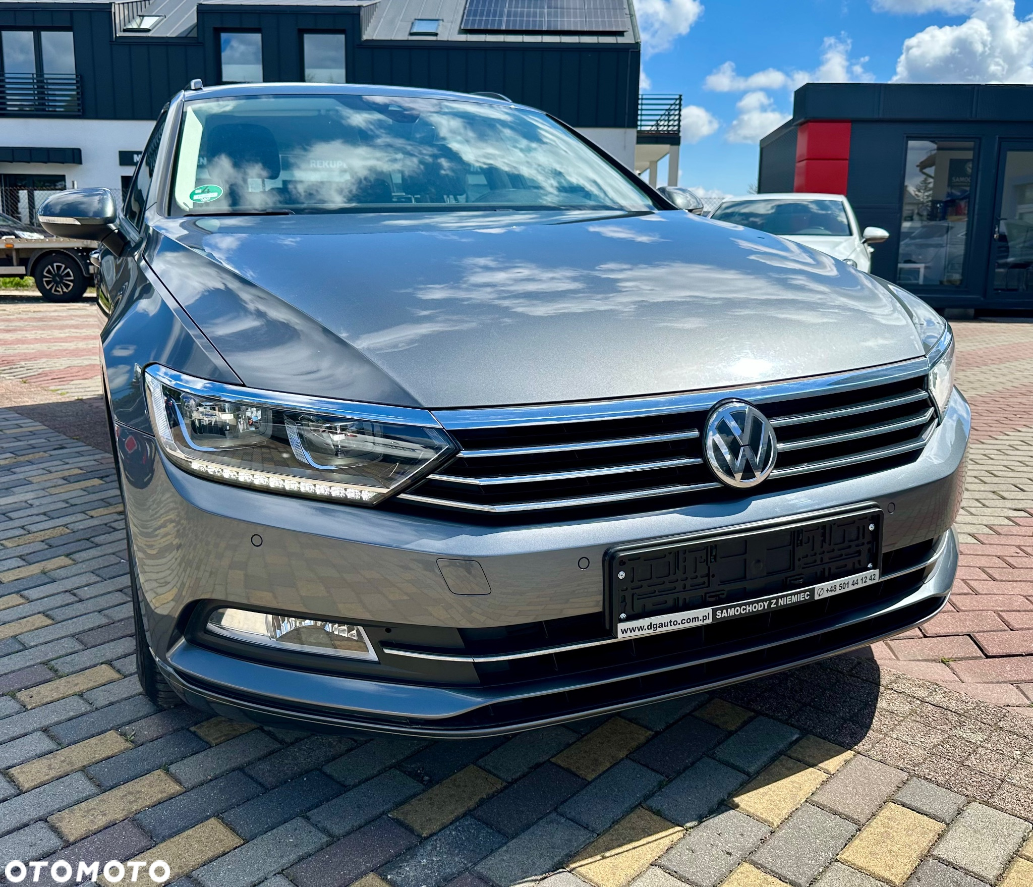 Volkswagen Passat Variant 2.0 TDI SCR DSG Comfortline - 2