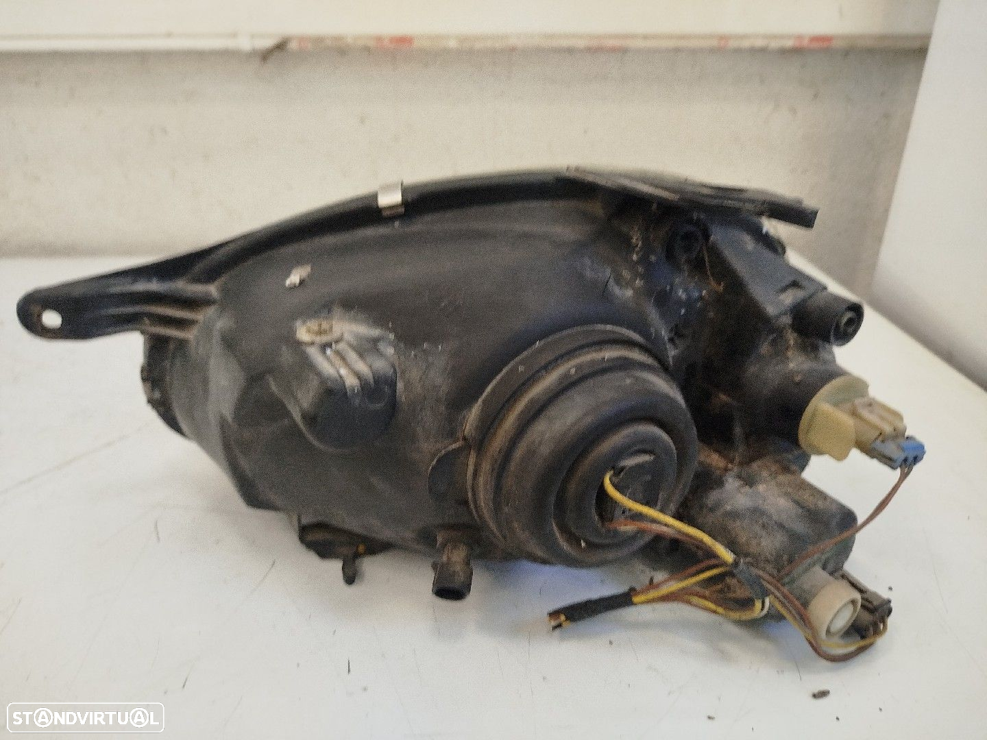 Farol/ Otica Dianteiro Dto Opel Corsa B (S93) - 2