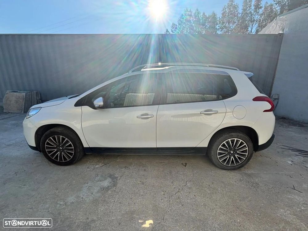 Peugeot 2008 - 10
