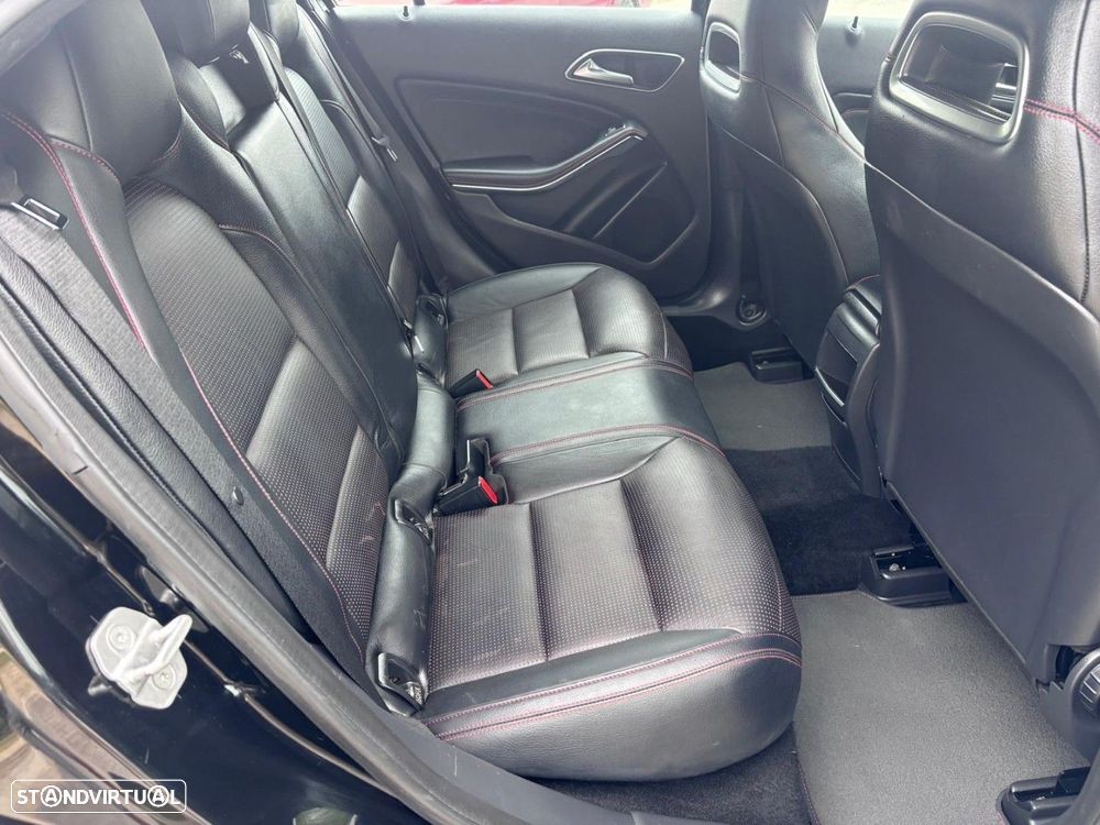 Mercedes-Benz A 180 CDI BE AMG Sport Aut. - 13