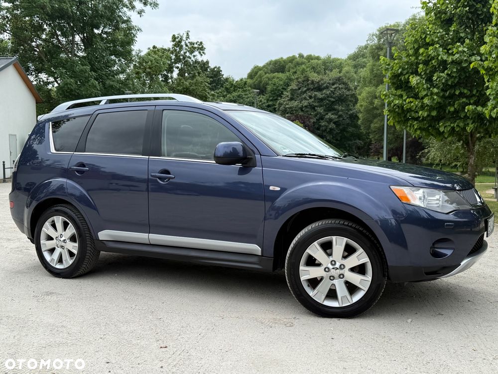 Mitsubishi Outlander 2.4 4WD CVT Intense - 16
