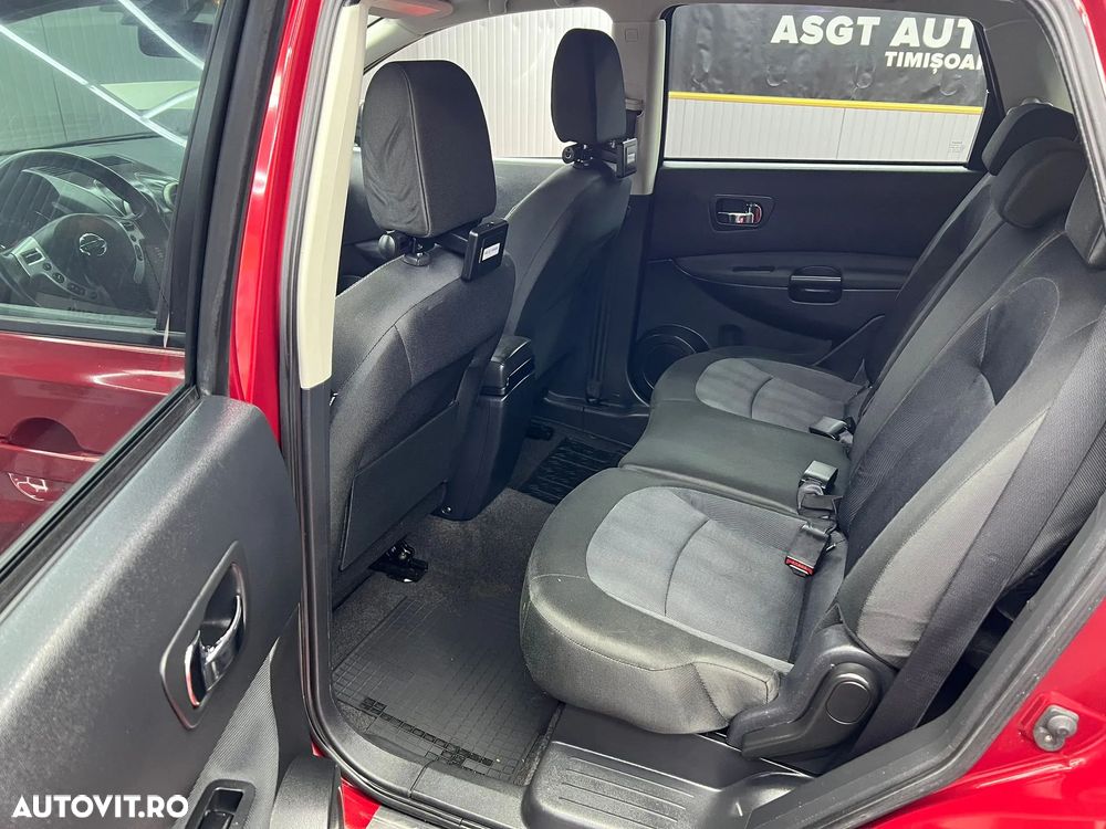 Nissan Qashqai+2 - 15