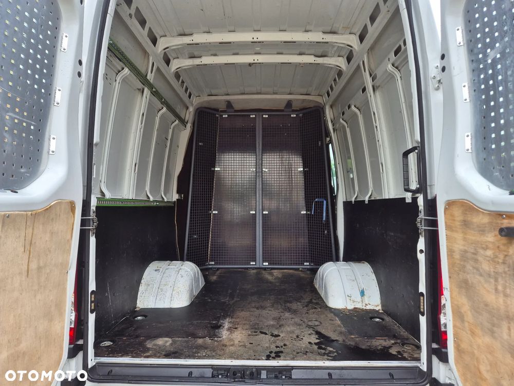 Iveco IVECO 40C15 BRYGADÓWKA KLIMATRONIK BAGAŻNIK TEMPOMAT - 22