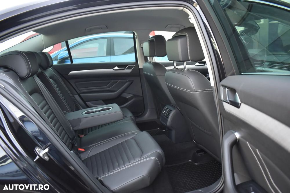 Volkswagen Passat 2.0 TDI DSG Highline - 37