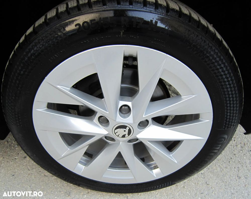 Skoda Octavia 2.0 TDI DSG Style - 38