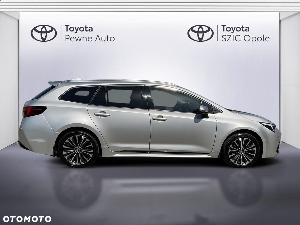 Toyota Corolla 2.0 Hybrid Style - 17