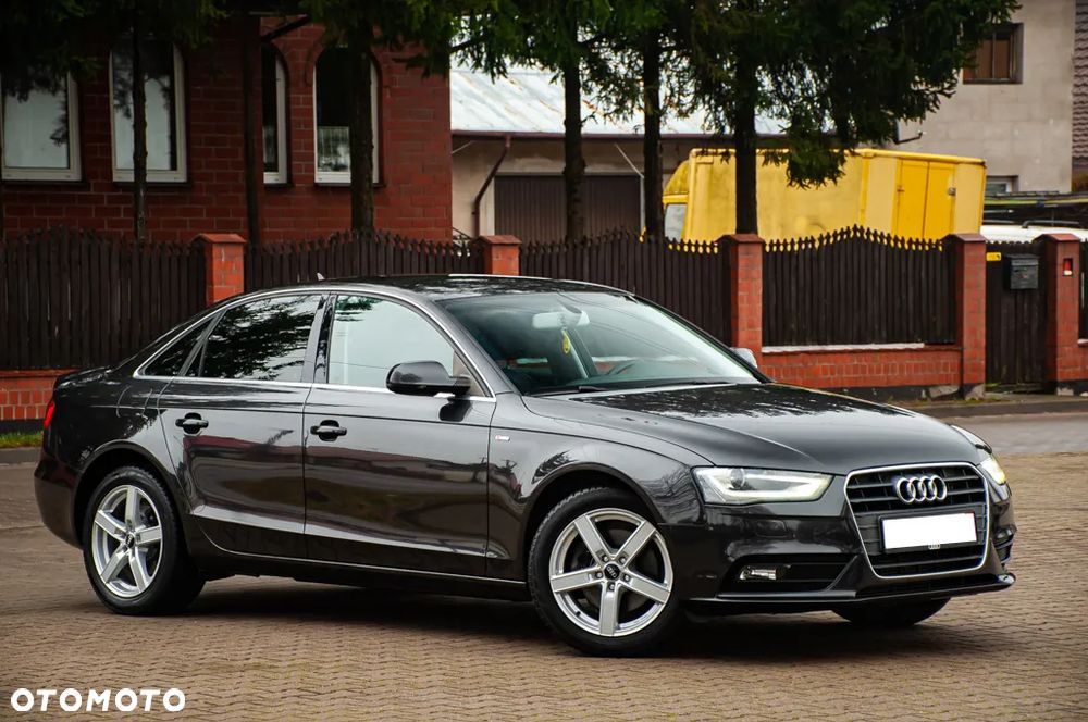 Audi A4 Limousine - 4