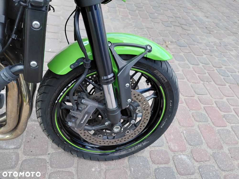 Kawasaki Z 900 RS - 19