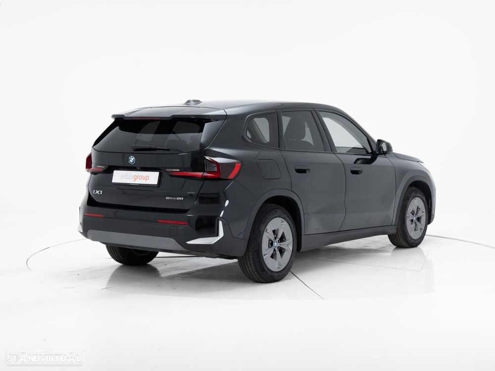 BMW iX1 eDrive20 - 4