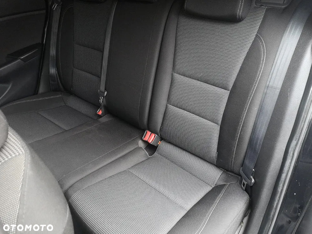 Hyundai i30 1.4 Classic + - 25