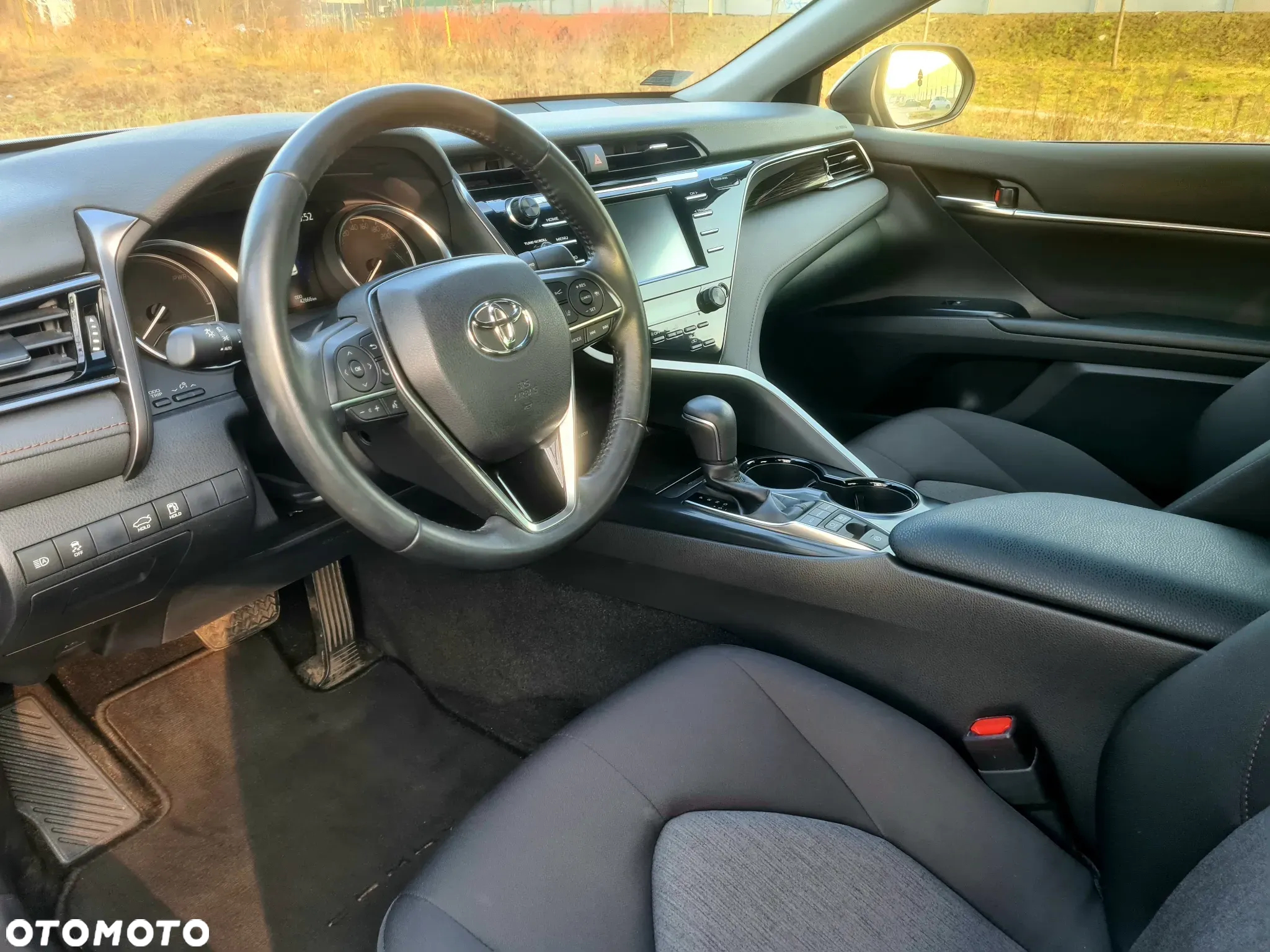 Toyota Camry 2.5 Hybrid Comfort CVT - 10