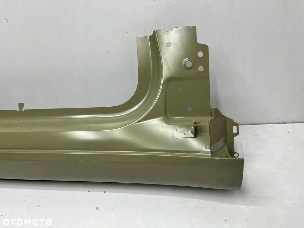 Tesla 3 Próg Prawy Poszycie Progu Prawe 1073674-SC-B - 2