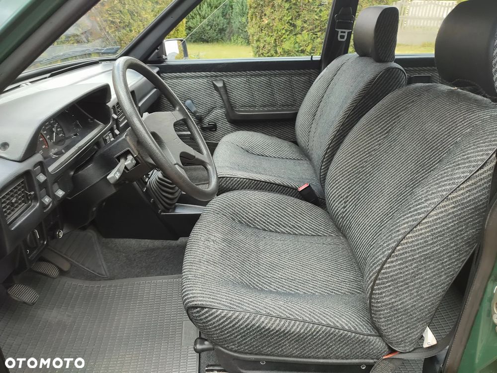 Polonez Caro - 25