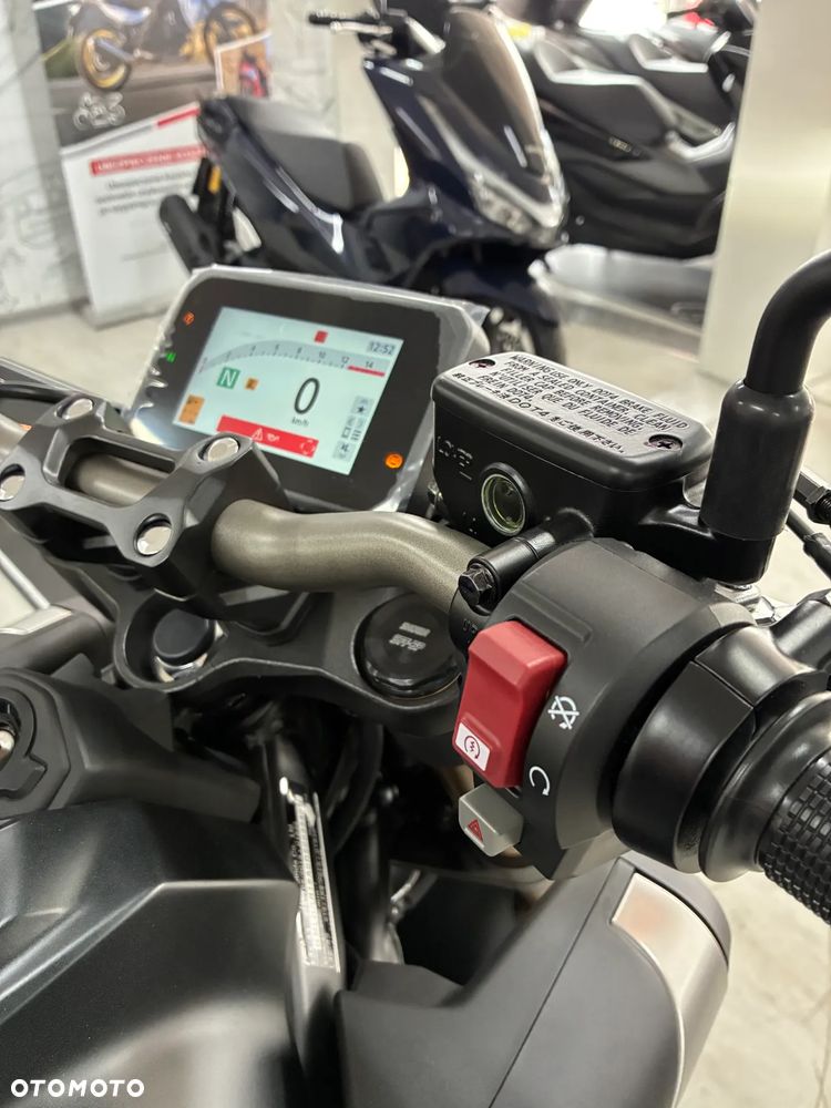 Honda CB - 7