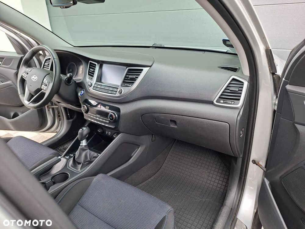 Hyundai Tucson 1.6 T-GDI Comfort 4WD - 12