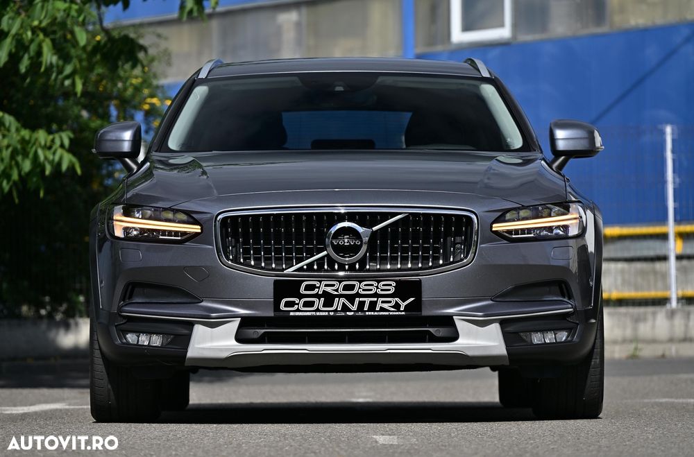 Volvo V90 D4 AWD PRO - 1