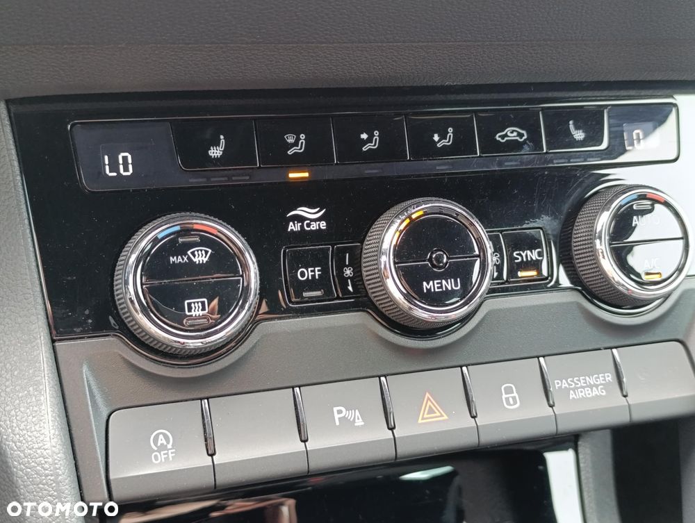 Skoda Karoq 1.5 TSI ACT Sportline DSG - 38