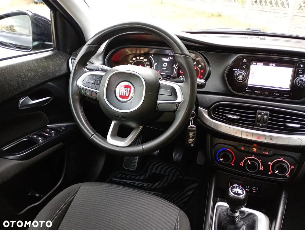 Fiat Tipo 1.4 16V More - 18