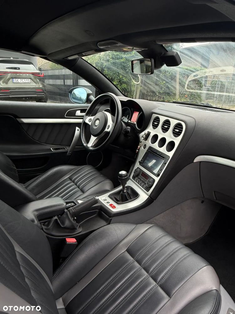 Alfa Romeo Spider 2.2 JTS 16V Exclusive - 12