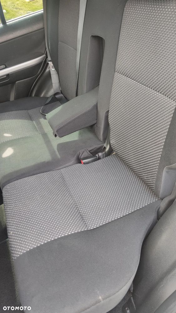 Suzuki Grand Vitara 1.9 DDiS - 25