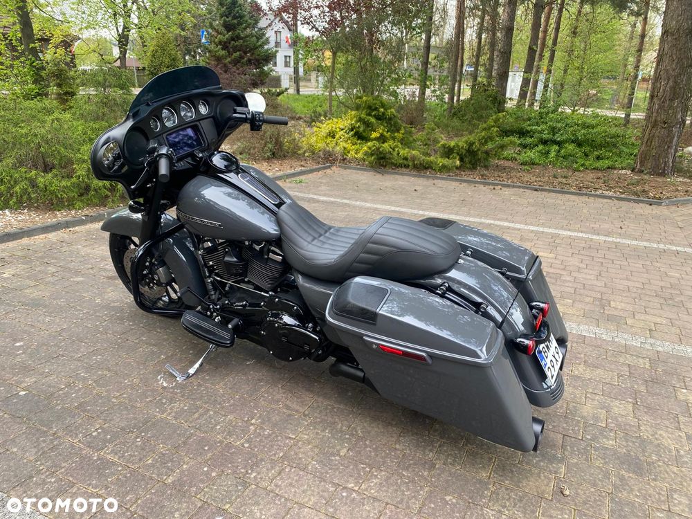 Harley-Davidson Touring Street Glide - 9