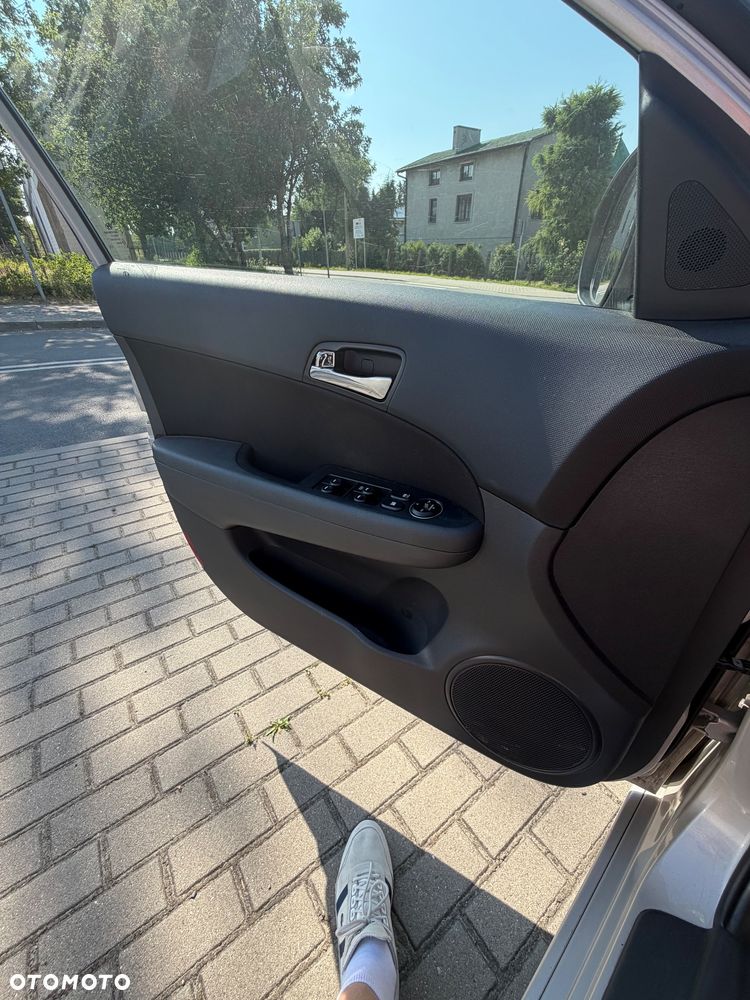 Hyundai i30 1.4 Comfort EU5 - 14