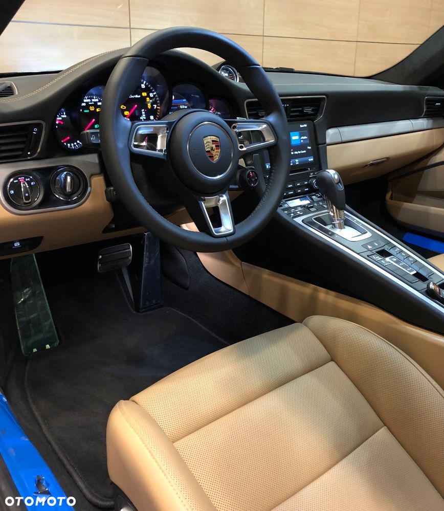 Porsche 911 - 8