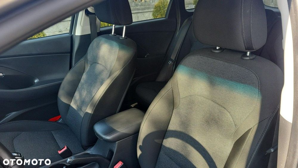 Hyundai i30 - 12