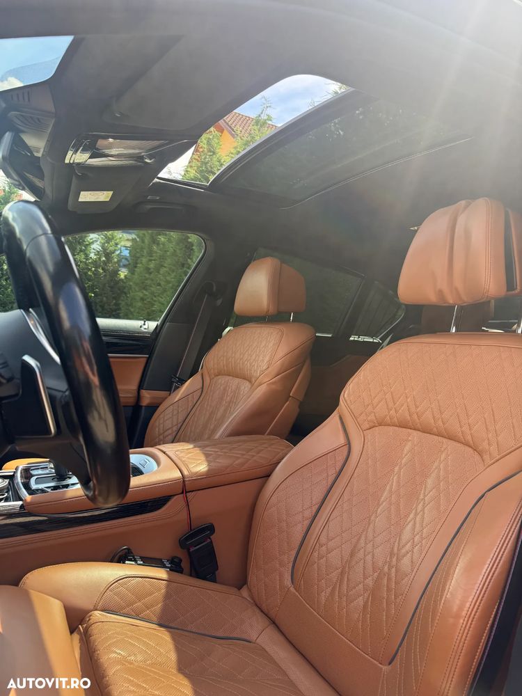 BMW Seria 7 740d xDrive MHEV - 23