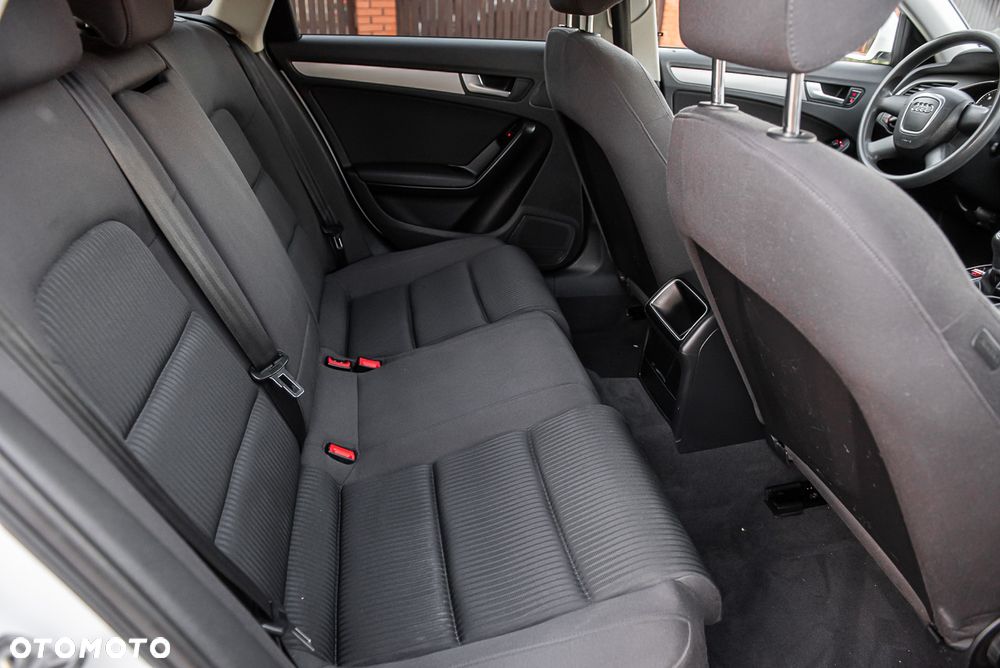 Audi A4 Avant 2.0 TDI - 27