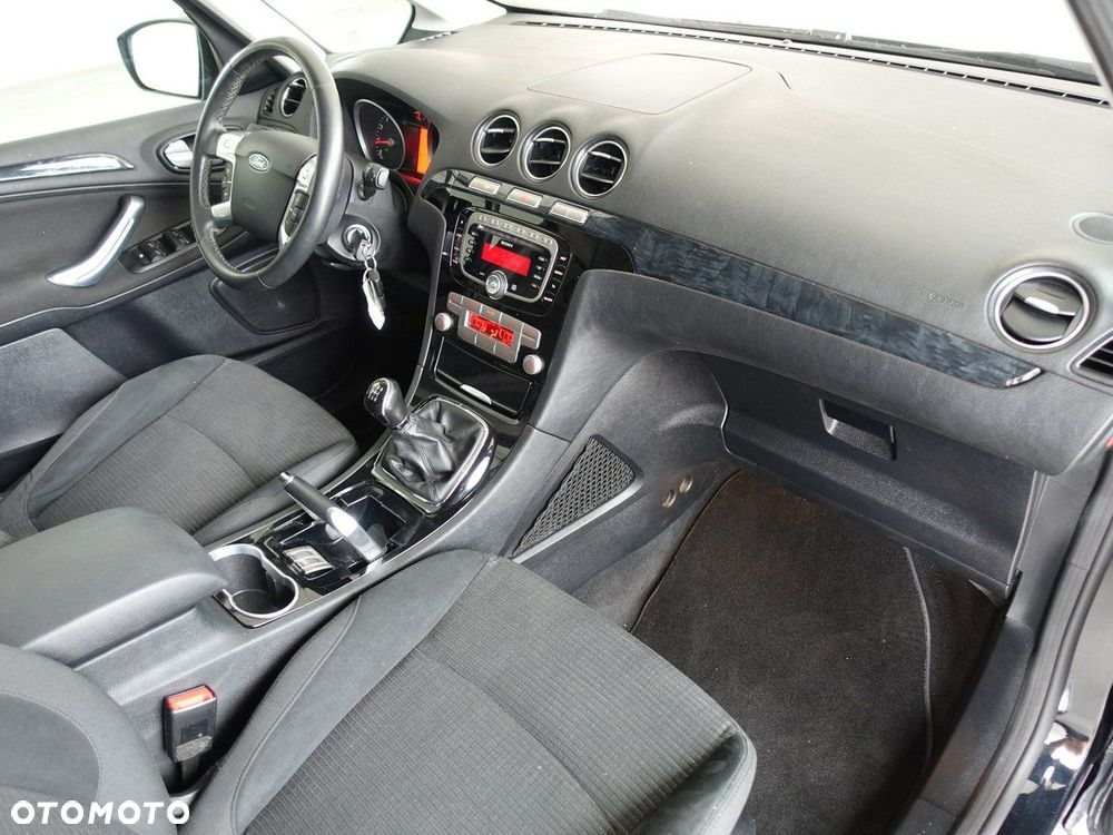 Ford Galaxy 2.0 Platinium X (Ghia) - 22