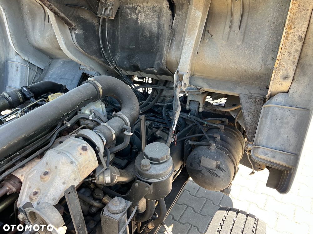 Nissan Atleon - 35
