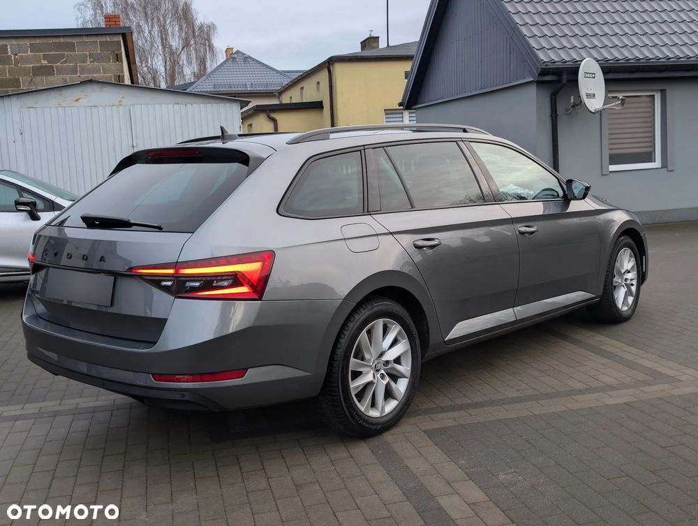 Skoda Superb 2.0 TDI SCR Style DSG - 1
