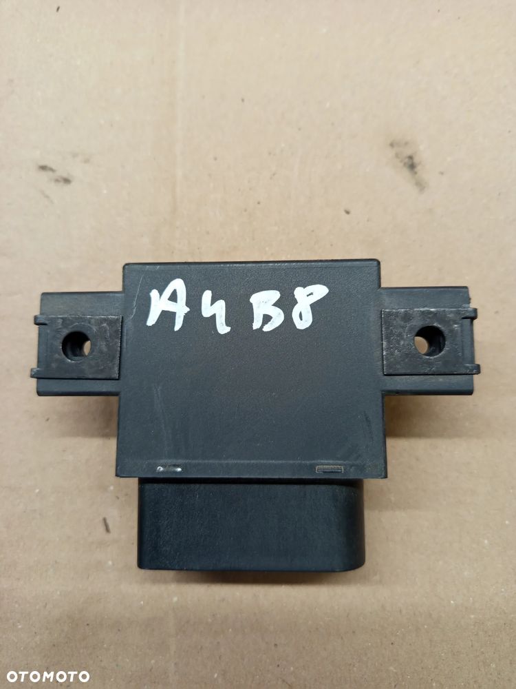 AUDI A4 B8 SEDAN 08-12 1.8 TFSI MODUŁ STEROWNIK POMPY PALIWA 8K0906093D - 2