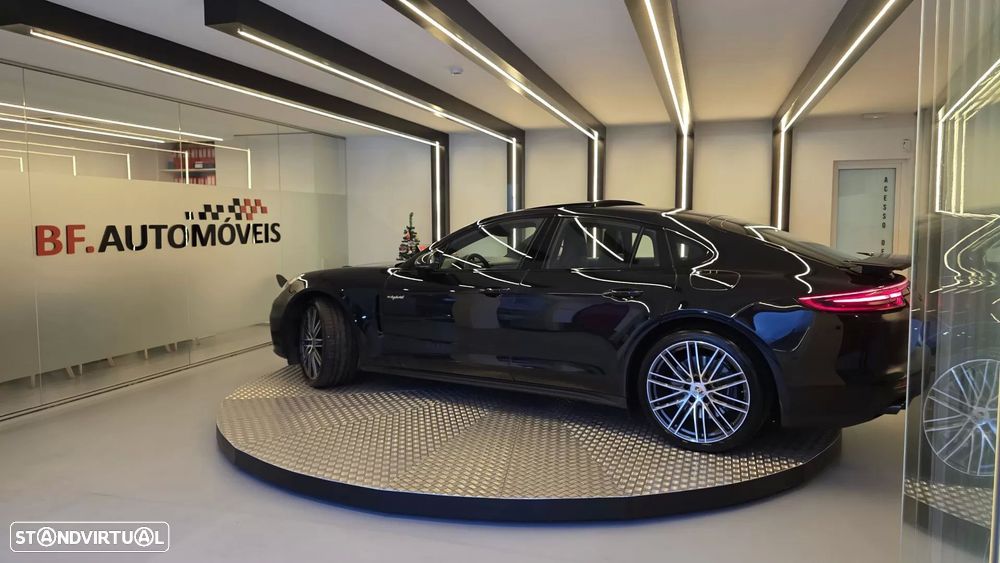 Porsche Panamera 4 E-Hybrid - 15