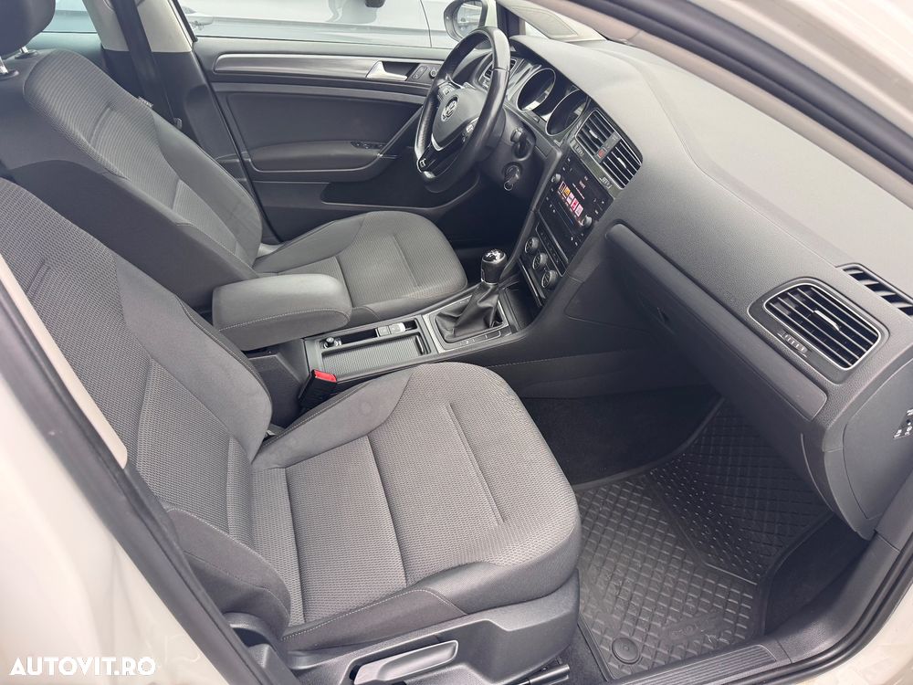 Skoda Fabia - 8